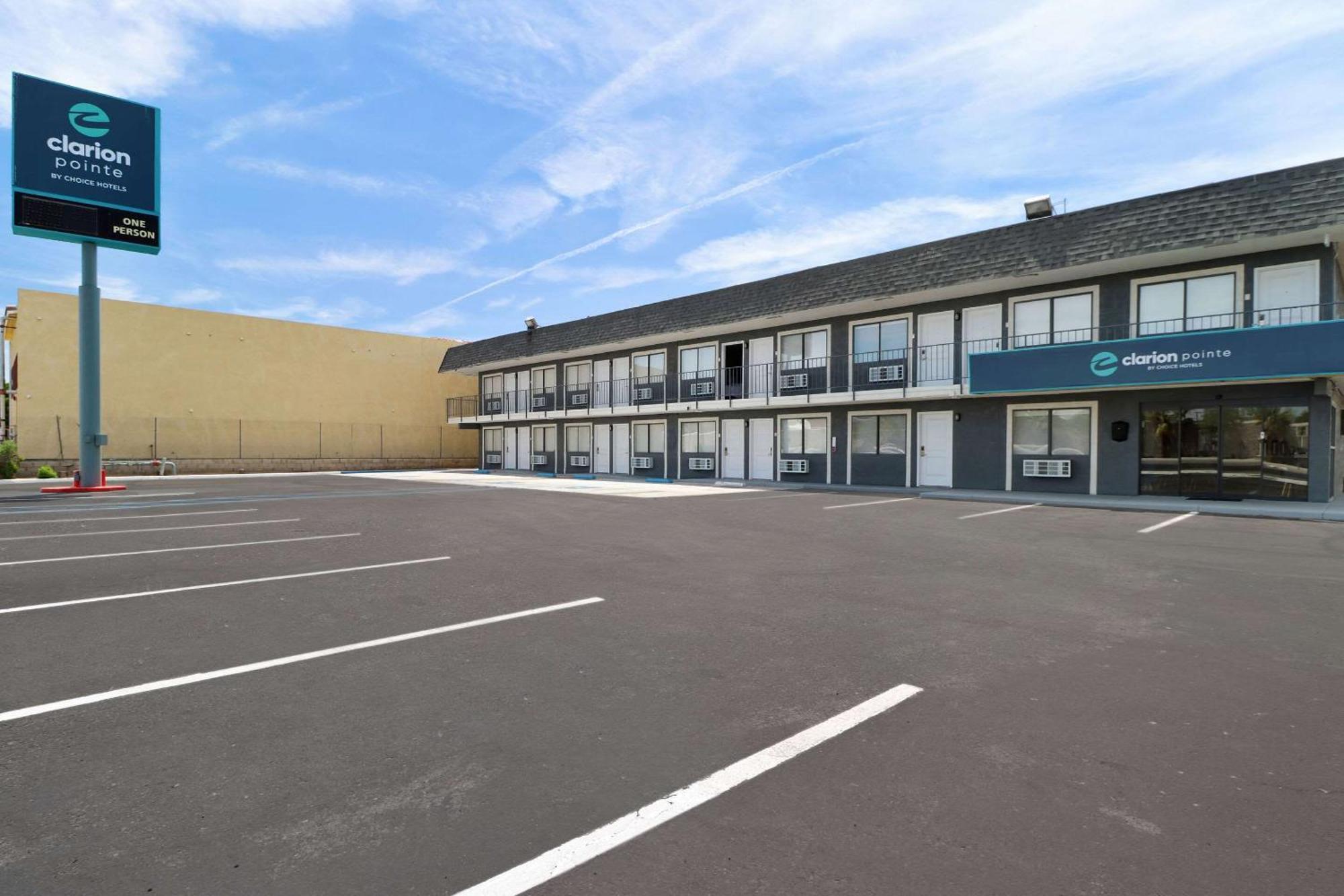 Clarion Pointe Near China Naval Station 2*